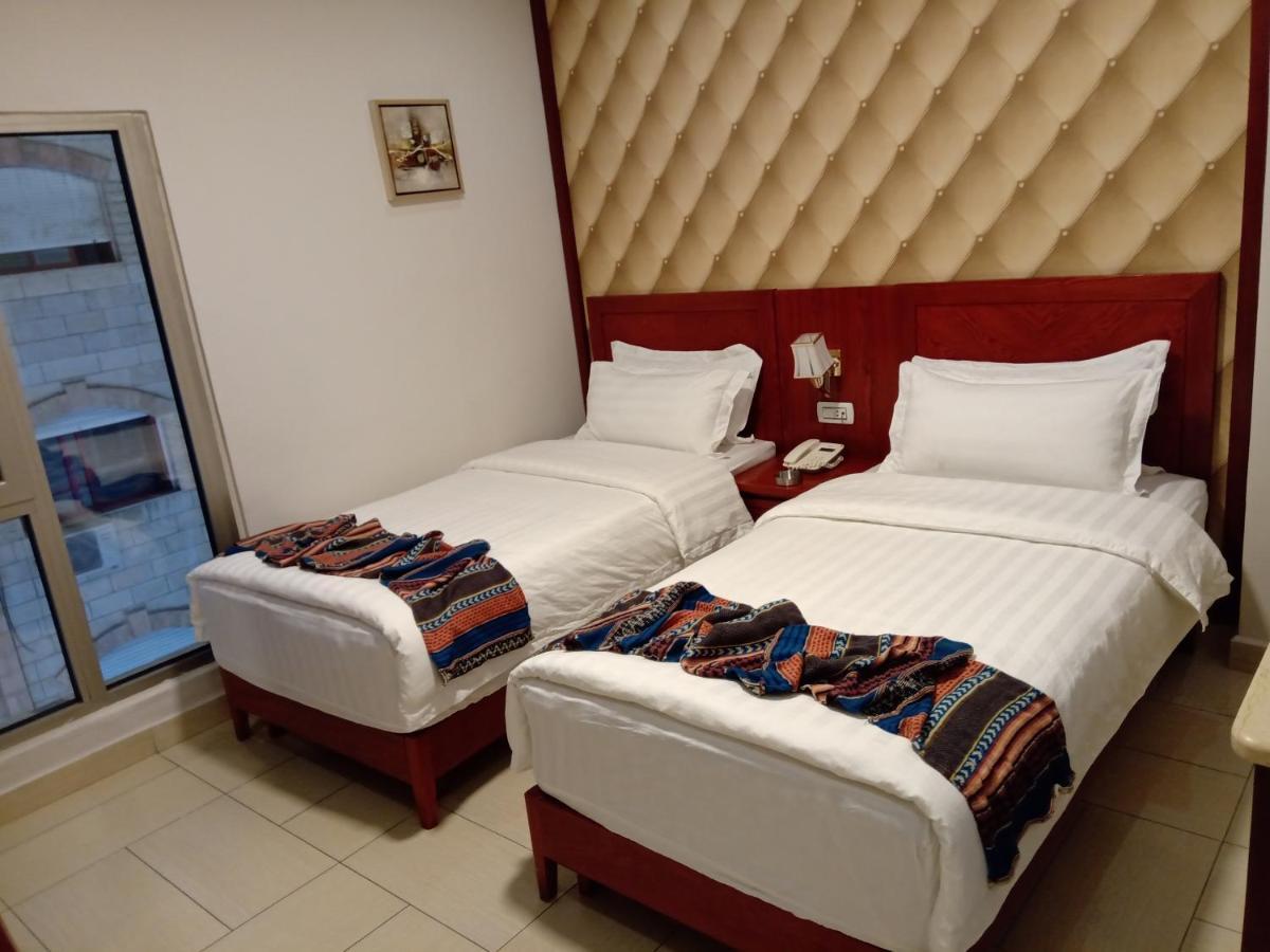 עקבה Seven7Days Hotel מראה חיצוני תמונה