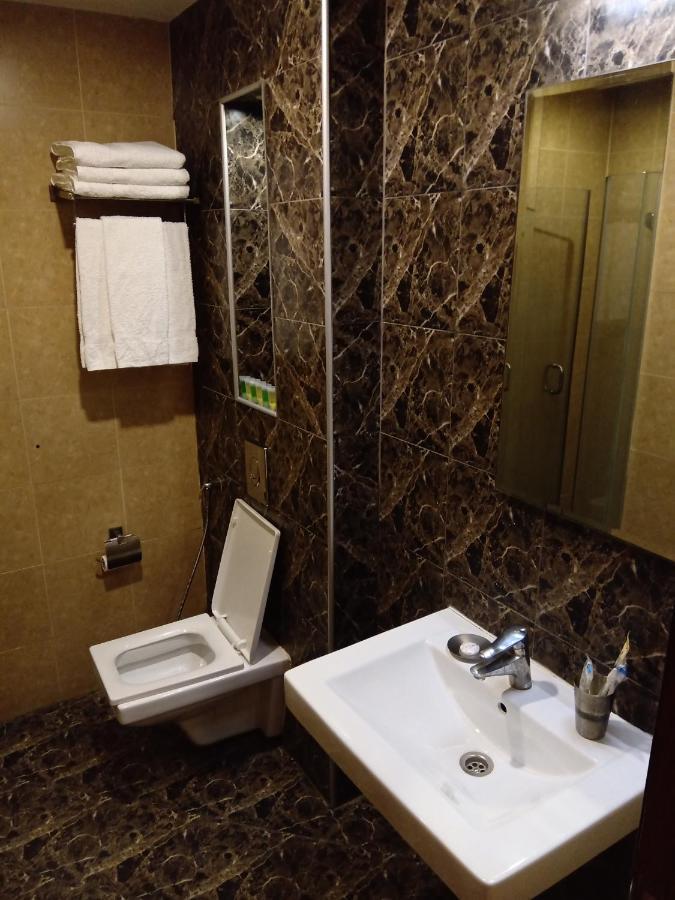 עקבה Seven7Days Hotel מראה חיצוני תמונה